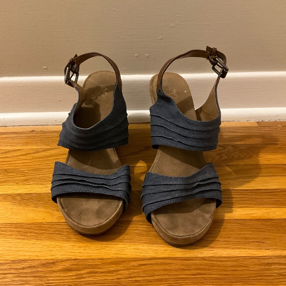 A2 by Aerosoles Plush Denim Wedge Sandals | 10